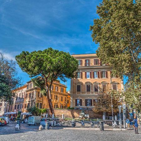 Guest House O Affittacamere La Civetta Di Trastevere B Roma Exterior foto