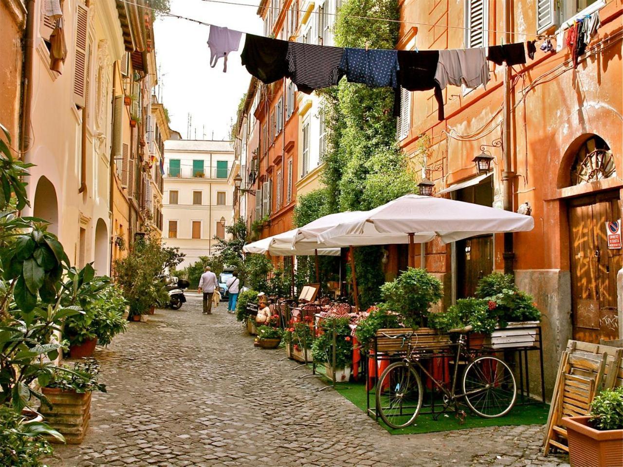 Guest House O Affittacamere La Civetta Di Trastevere B Roma Exterior foto